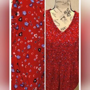 Westport Red, White & Blue Floral Metallic V-Neck Sleeveless Blouse. Size L